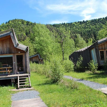 Camping Des Lacs*** Villa Celles-sur-Plaine Exterior foto